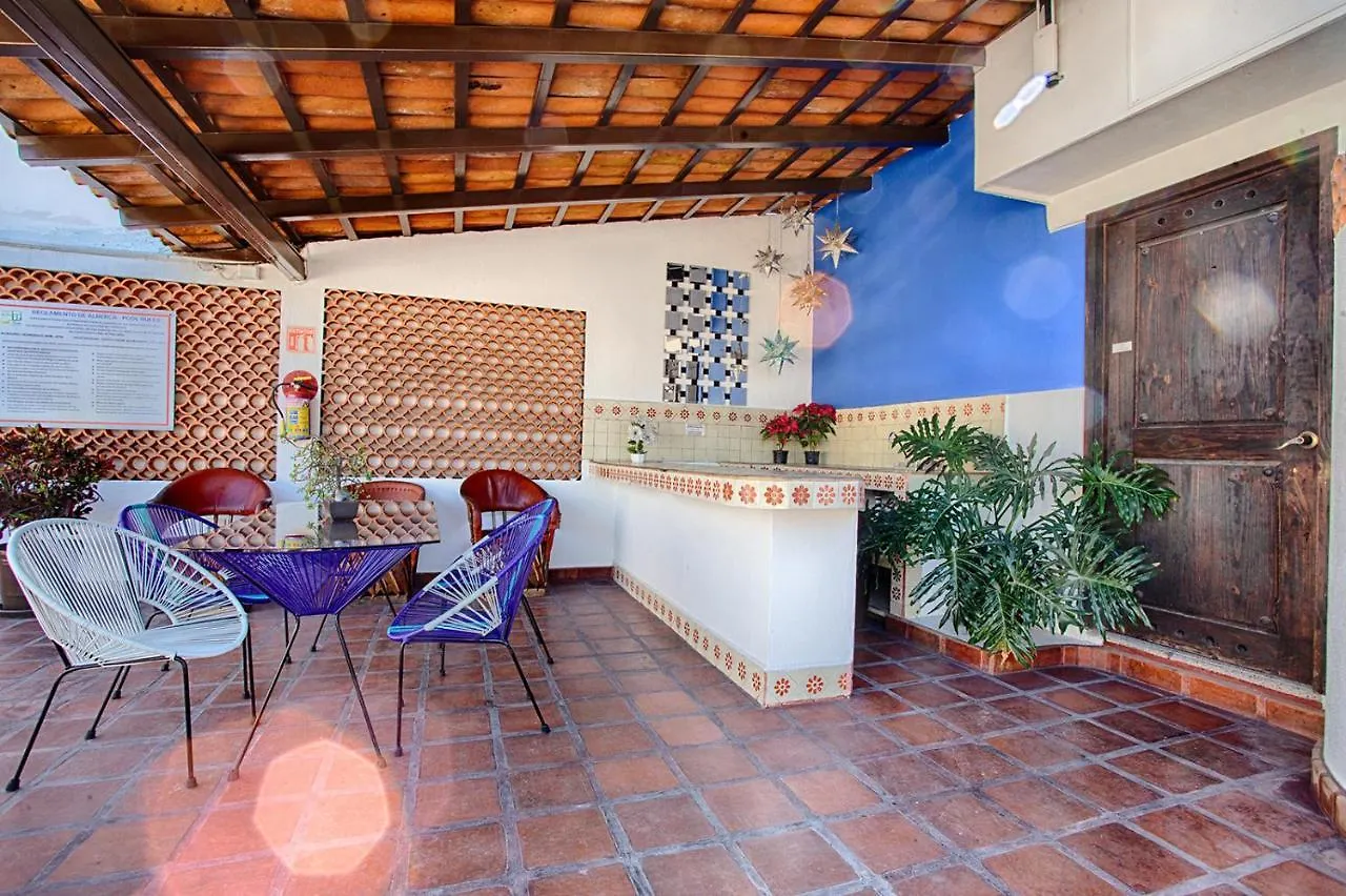 La Iguana Vallarta Lgbt Adults Only - Romantic Zone - Party Clubbing Street Puerto Vallarta 3*,