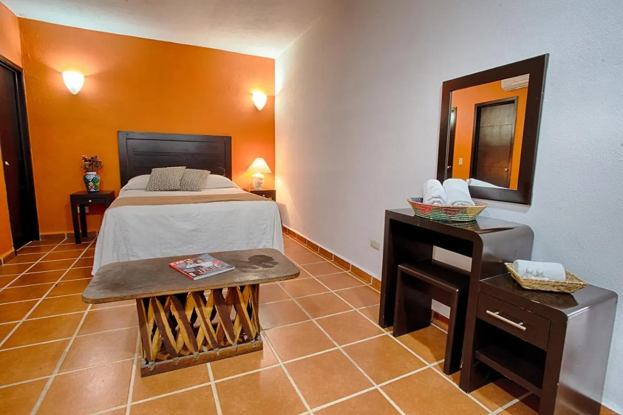 Hotel La Iguana Vallarta Lgbt Adults Only - Romantic Zone - Party Clubbing Street Puerto Vallarta