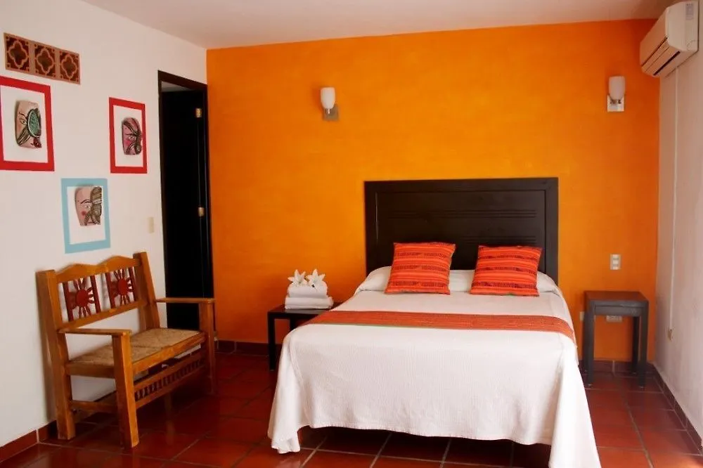 La Iguana Vallarta Lgbt Adults Only - Romantic Zone - Party Clubbing Street Puerto Vallarta Mexique